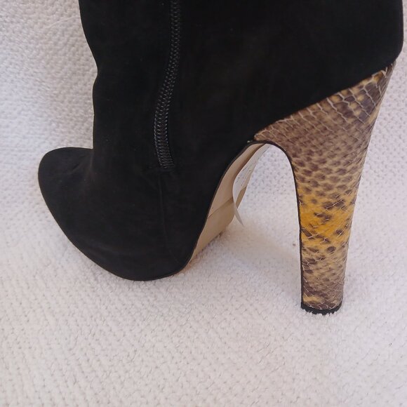 Black velvet stiletto platforms leather boots. - Picture 4 of 8